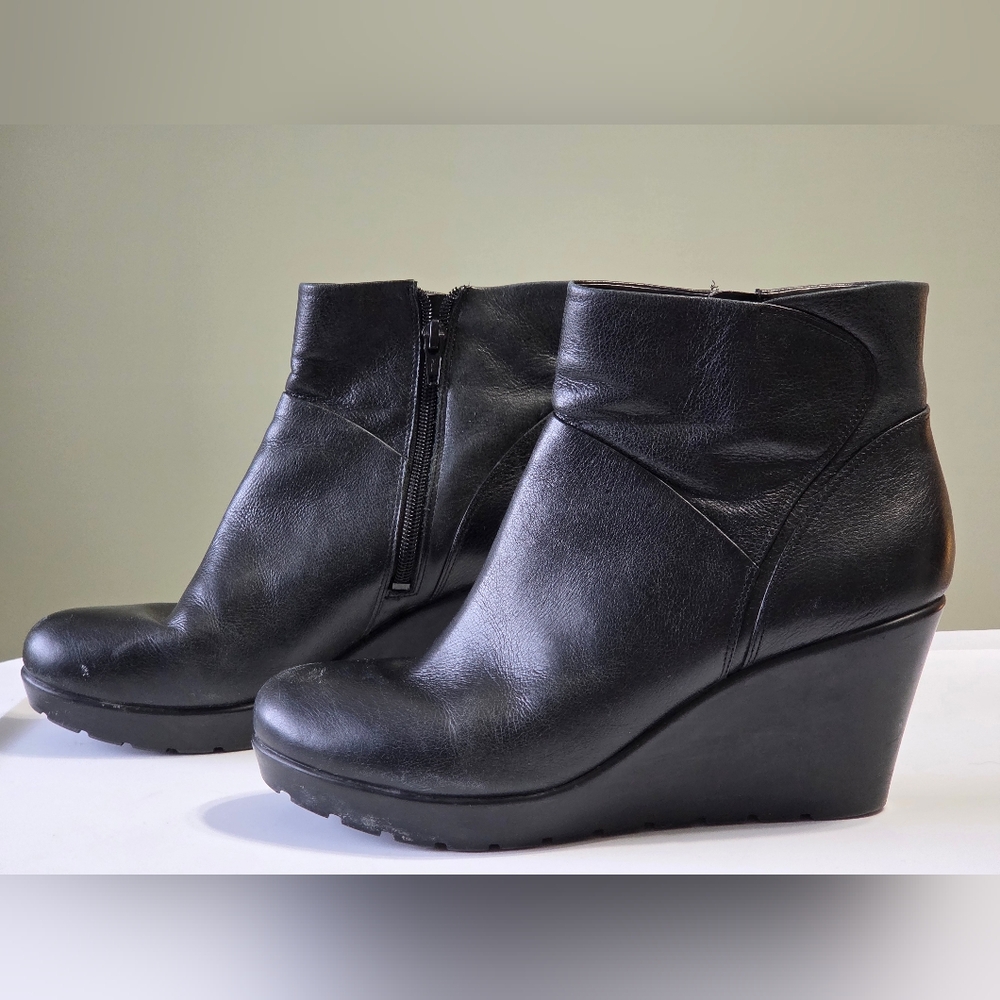 Women's Black Leather Wedge Ankle Boot with Side Zip